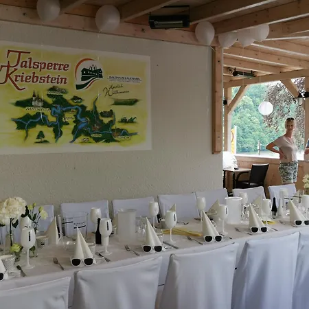 Hotel Waldhaus Lauenhain *