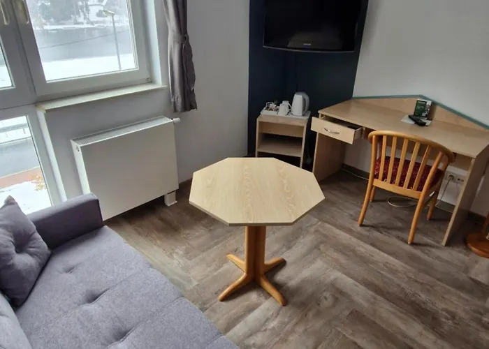 Waldhaus Lauenhain Hotel *